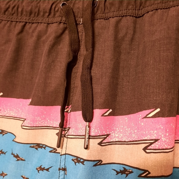 Maui & Sons Men's Swim Shorts - Picture 4 of 6